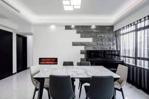 Линейный электрокамин Royal Flame Crystal 50 RF в Волжском